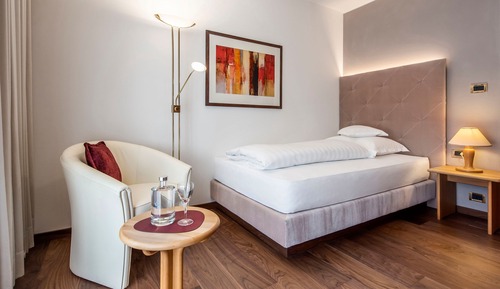 Basic Single Room, balcony (without view)