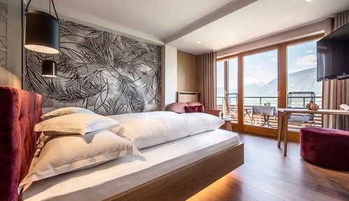 Deluxe Double Room (with view)
