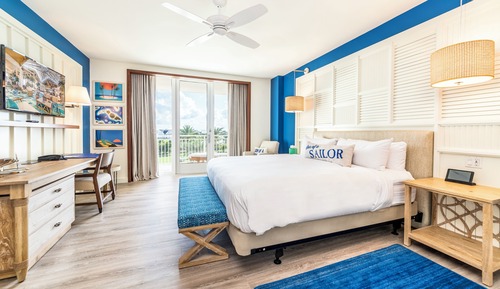 Suite, 1 King Bed with Sofa bed, Mobility Accessible, Pool View