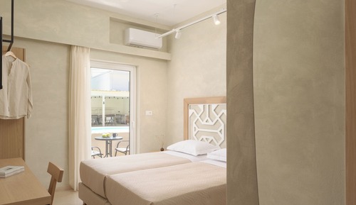 Deluxe Double Room, Non Smoking, Pool View