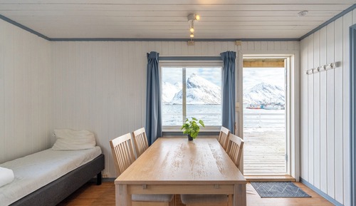 Comfort Apartment, 1 Bedroom, Kitchen, Sea View (Lars)