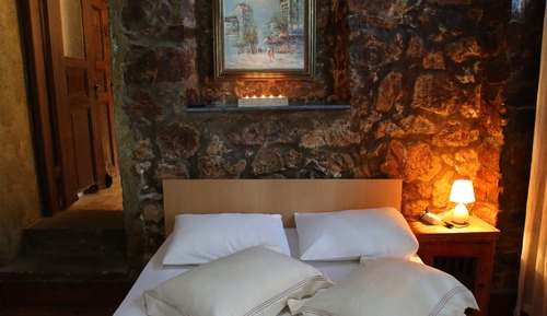 Deluxe Double Room, Bathtub