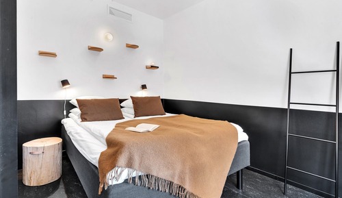 One-Bedroom Apartment For Two