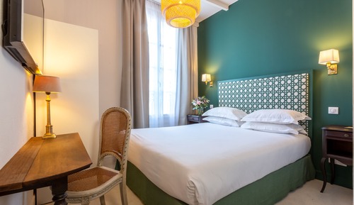 Classic Double Room, 1 Queen Bed