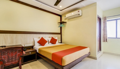 Deluxe Room, 1 Queen Bed