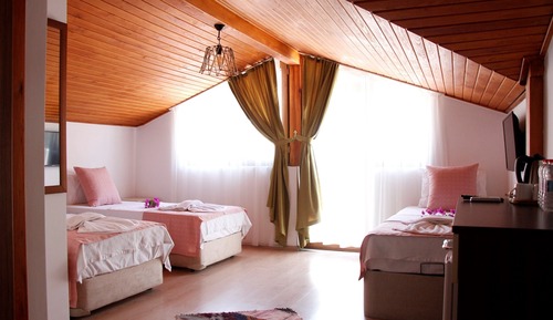 Classic Triple Room