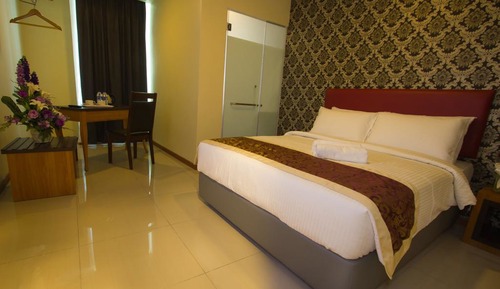 Deluxe Room, 1 King Bed