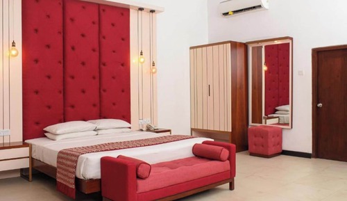Executive Suite, Sea View