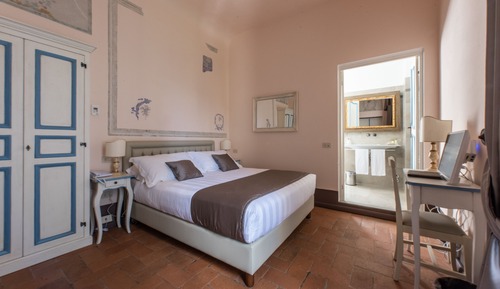 Classic Double Room