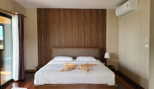 VIP Room with Sea View