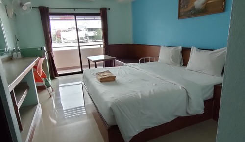 Standard Twin Room, Private Bathroom