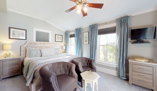 Premium Room, Private Bathroom (Compass Rose - King, Balcony Room)