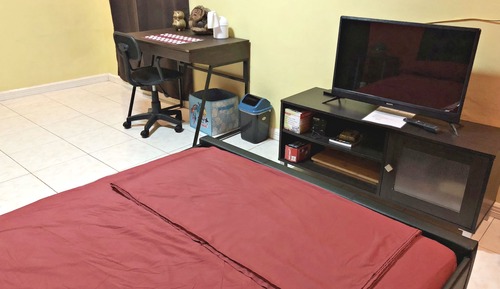 House, 1 Bedroom