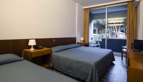 Economy Triple Room, Balcony