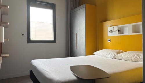 Triple Room, Multiple Beds