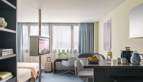 XL Studio, Kitchen, Twin Bed