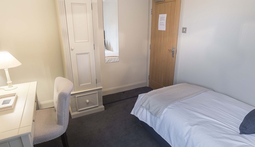 Luxury Single Room, Ensuite, Garden View