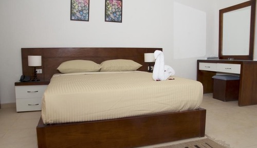 Standard Single Room, Garden View