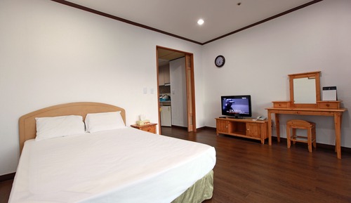 Standard Double or Twin Room (26PY / Bed or Ondol randomly assigned)