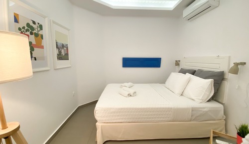 Apartment with Sea View, Jacuzzi and Pool Access