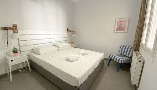 Two-Bedroom Apartment with Jacuzzi, Sea View and Pool Access