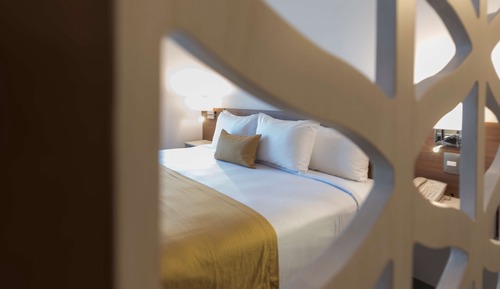 Suite, 1 King Bed, Non Smoking
