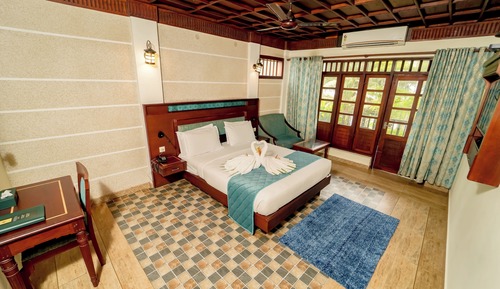 Classic Twin Room, 1 Double Bed, Beach View