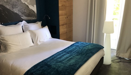 Superior Studio, 1 Queen Bed