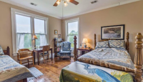 Room, Private Bathroom (Otter Creek Room)