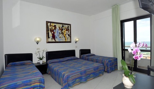 Classic Triple Room