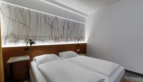 Standard Room, 1 King Bed