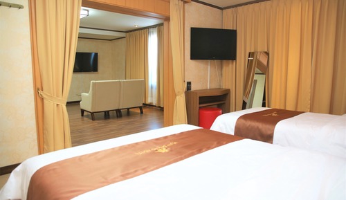 Royal Suite
