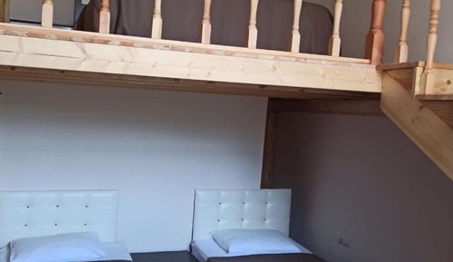 Deluxe Studio Suite
