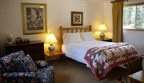 Superior Double Room, Private Bathroom (Room 11 - Pet-friendly)