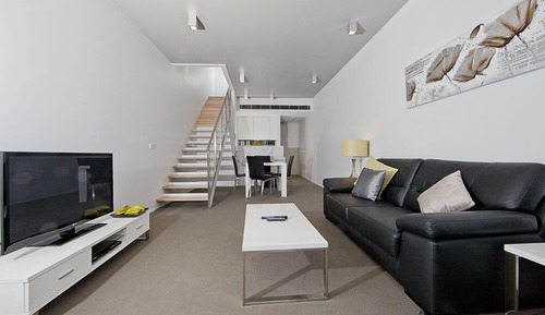 Apartment, 1 Bedroom (6/3 Burbury Close)