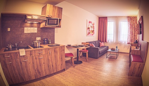 Apartment (Plus)