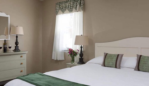 Suite, Private Bathroom (Room 106)