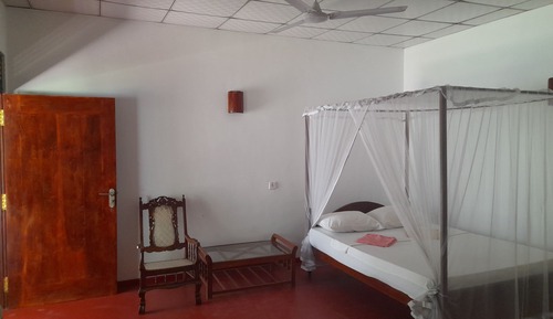 Comfort Villa, 1 Queen Bed, Refrigerator, Garden View