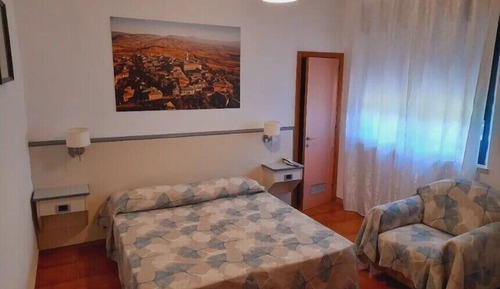 Classic Single Room, 1 Double Bed