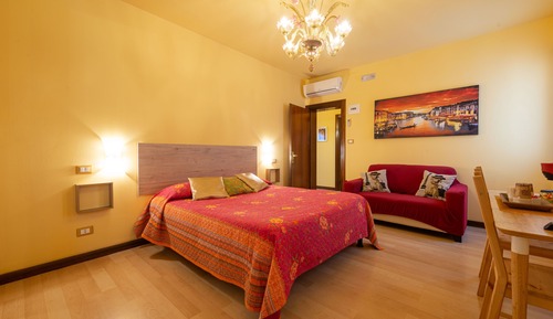 Superior Double Room with Private External Bathroom and Terrace