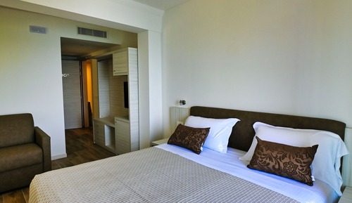 Junior Suite, Non Smoking, Lake View