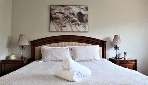 Deluxe Room, 1 King Bed (Superior King)