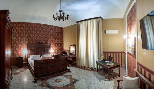 Classic Double Room
