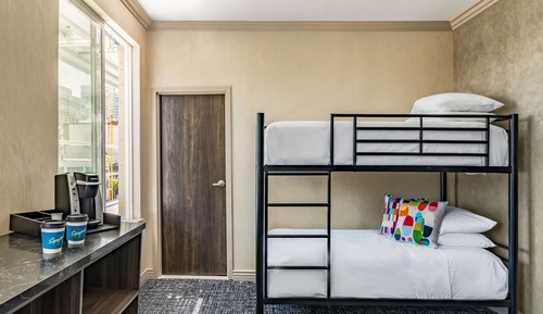 Executive Suite, Multiple Beds