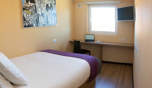 Standard Double Room, 1 Queen Bed