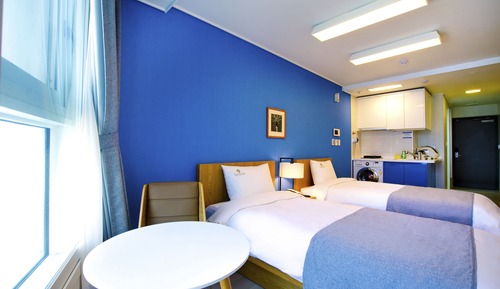 Room (Room Assigned Upon Check-In)