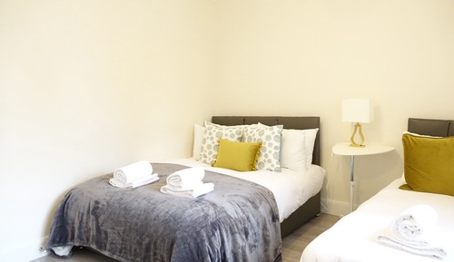 Deluxe Triple Room (Room 3)