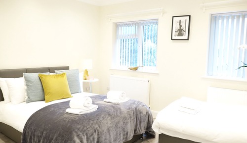 Deluxe Triple Room (Room 6)
