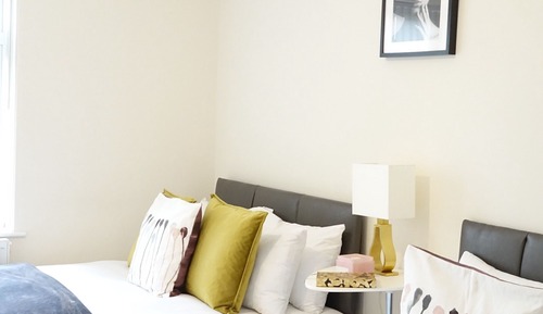 Deluxe Triple Room (Room 1)