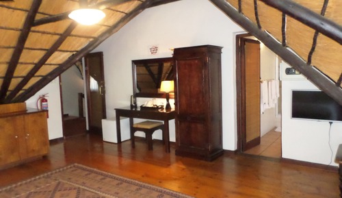 Family Studio Suite, 1 Bedroom, Non Smoking, Garden View